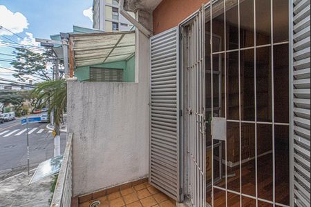 Casa à venda com 180m², 4 quartos e 2 vagas Casa à venda com 180m², 4 quartos e 2 vagassacada no quarto 3_3