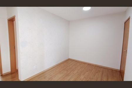 Sala de apartamento para alugar com 2 quartos, 44m² em Vila Urupes, Suzano