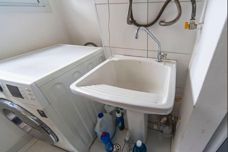 Apartamento para alugar com 76m², 3 quartos e 1 vagaÁrea de Serviço