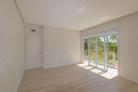 Casa à venda com 230m², 3 quartos e 2 vagas Casa à venda com 230m², 3 quartos e 2 vagasSuíte 3