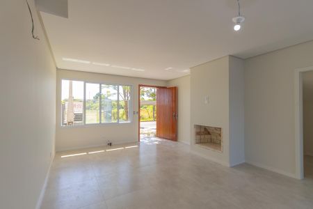 Casa à venda com 230m², 3 quartos e 2 vagas Casa à venda com 230m², 3 quartos e 2 vagasSala