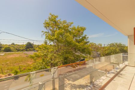 Casa à venda com 230m², 3 quartos e 2 vagas Casa à venda com 230m², 3 quartos e 2 vagasVista da Varanda da Suíte 2
