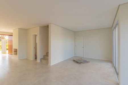 Casa à venda com 230m², 3 quartos e 2 vagas Casa à venda com 230m², 3 quartos e 2 vagasSala/Cozinha