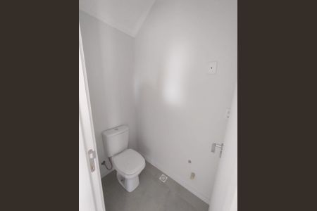 Casa de condomínio para alugar com 114m², 3 quartos e 2 vagasLavabo