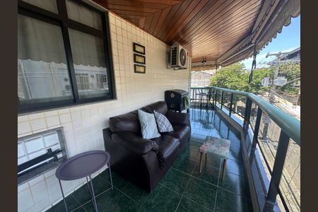 Apartamento para alugar com 163m², 3 quartos e 3 vagasVaranda