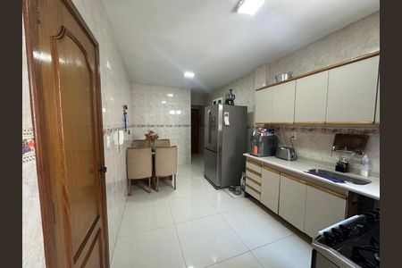 Apartamento para alugar com 163m², 3 quartos e 3 vagasCozinha