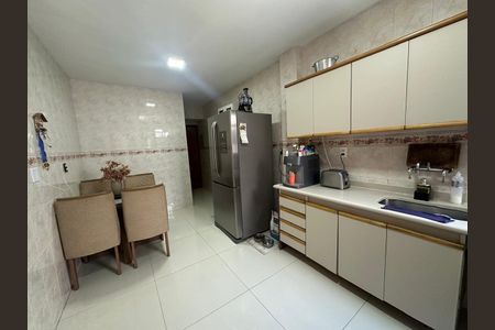 Apartamento para alugar com 163m², 3 quartos e 3 vagasCozinha
