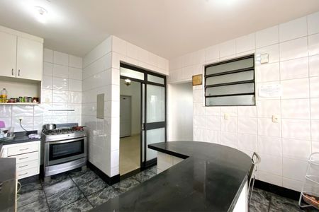 Apartamento à venda com 156m², 4 quartos e sem vagaCozinha