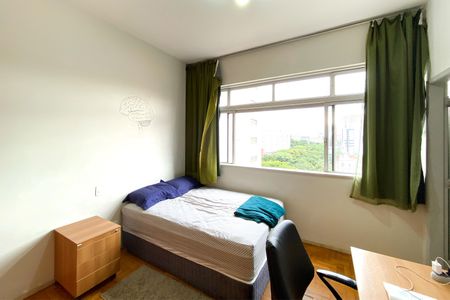 Apartamento à venda com 156m², 4 quartos e sem vagaSuite 1