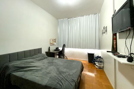 Apartamento à venda com 156m², 4 quartos e sem vagaQuarto 4