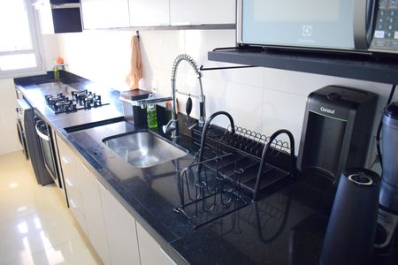 Apartamento para alugar com 77m², 1 quarto e 2 vagasCozinha - Armários