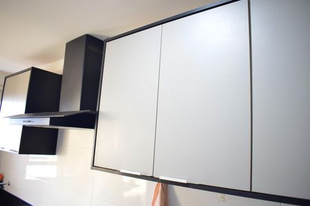 Apartamento para alugar com 77m², 1 quarto e 2 vagasCozinha - Armários