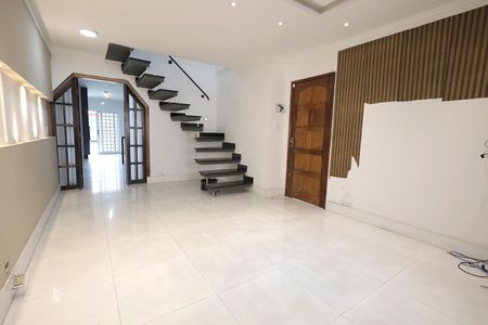 Casa para alugar com 209m², 3 quartos e 2 vagas Casa para alugar com 209m², 3 quartos e 2 vagasSala