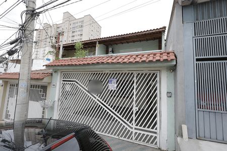 Casa para alugar com 209m², 3 quartos e 2 vagas Casa para alugar com 209m², 3 quartos e 2 vagasFachada