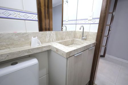 Casa para alugar com 209m², 3 quartos e 2 vagas Casa para alugar com 209m², 3 quartos e 2 vagasBanheiro