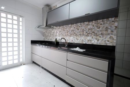 Casa para alugar com 209m², 3 quartos e 2 vagas Casa para alugar com 209m², 3 quartos e 2 vagasCozinha