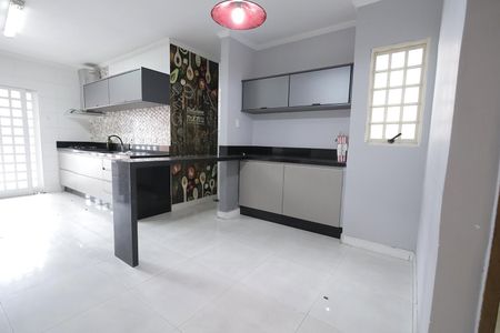 Casa para alugar com 209m², 3 quartos e 2 vagas Casa para alugar com 209m², 3 quartos e 2 vagasCozinha