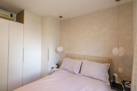 Apartamento à venda com 68m², 2 quartos e 2 vagasSuíte