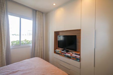 Apartamento à venda com 68m², 2 quartos e 2 vagasSuíte