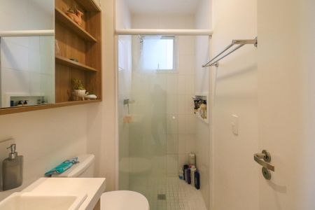 Apartamento à venda com 68m², 2 quartos e 2 vagasBanheiro da Suíte