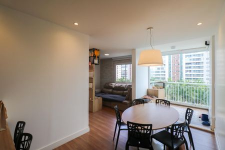 Sala de apartamento à venda com 2 quartos, 68m² em Cerâmica, São Caetano do Sul