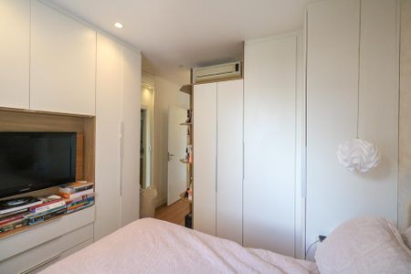 Apartamento à venda com 68m², 2 quartos e 2 vagasSuíte