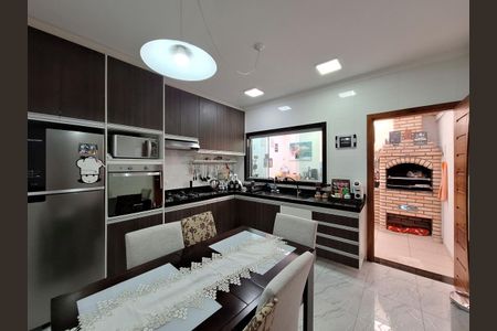 Casa à venda com 114m², 2 quartos e 3 vagasCozinha