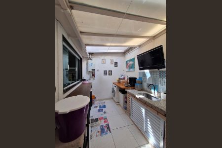 Casa à venda com 114m², 2 quartos e 3 vagasQuintal