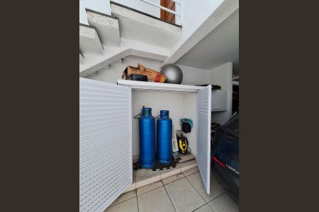 Casa à venda com 114m², 2 quartos e 3 vagasGaragem