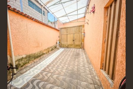 Casa à venda com 176m², 3 quartos e 1 vaga