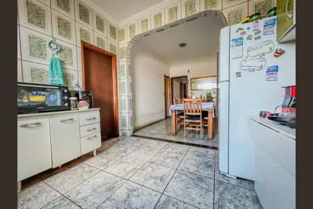 Casa à venda com 176m², 3 quartos e 1 vaga