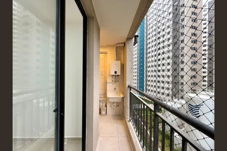 Sacada de apartamento para alugar com 2 quartos, 39m² em Usina Piratininga, São Paulo