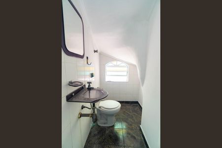 Casa para alugar com 130m², 3 quartos e 2 vagas Casa para alugar com 130m², 3 quartos e 2 vagasLavabo