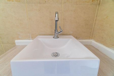 Casa para alugar com 130m², 3 quartos e 2 vagas Casa para alugar com 130m², 3 quartos e 2 vagasBanheiro da Suíte Detalhe