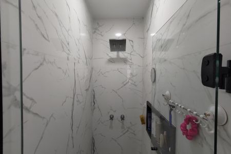 Apartamento à venda com 68m², 2 quartos e sem vagaBanheiro da Suíte