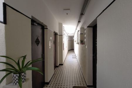 Apartamento à venda com 68m², 2 quartos e sem vagaCorredor