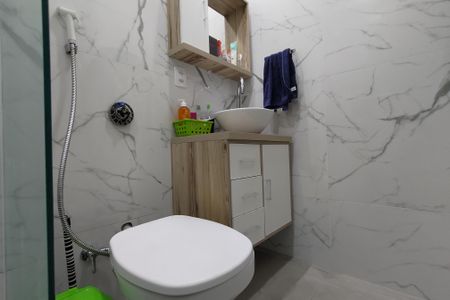 Apartamento à venda com 68m², 2 quartos e sem vagaBanheiro Social