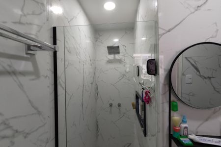 Apartamento à venda com 68m², 2 quartos e sem vagaBanheiro da Suíte