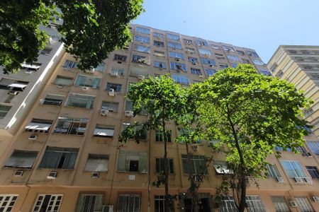 Apartamento à venda com 68m², 2 quartos e sem vagaFachada e portaria
