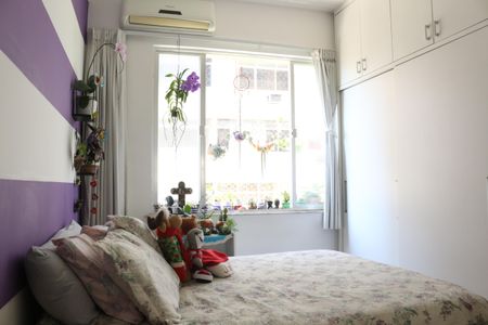 Quarto Suíte de apartamento à venda com 2 quartos, 68m² em Copacabana, Rio de Janeiro