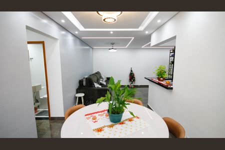 Apartamento para alugar com 100m², 2 quartos e 1 vagaSala