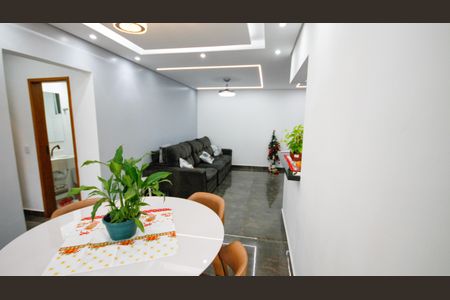 Apartamento para alugar com 100m², 2 quartos e 1 vagaSala