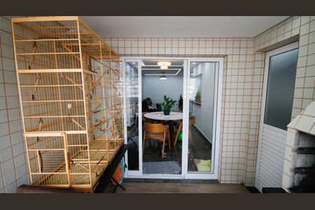 Apartamento para alugar com 100m², 2 quartos e 1 vagaVaranda