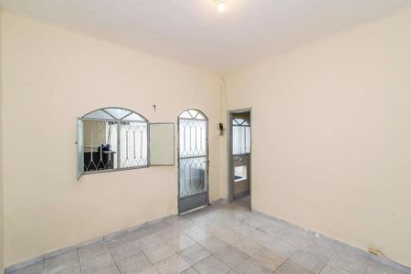 Sala de casa para alugar com 1 quarto, 65m² em Penha Circular, Rio de Janeiro