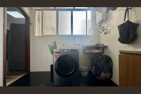 Apartamento à venda com 127m², 4 quartos e 2 vagasÁrea de serviço 