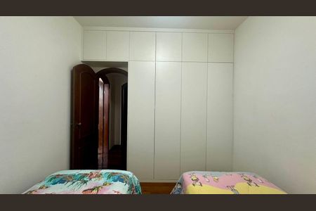 Quarto  de apartamento à venda com 4 quartos, 127m² em Savassi, Belo Horizonte