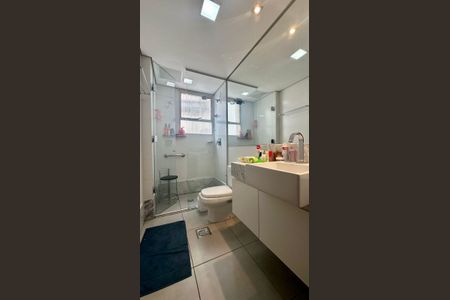 Apartamento à venda com 127m², 4 quartos e 2 vagasBanheiro 