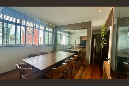 Sala de apartamento à venda com 4 quartos, 127m² em Savassi, Belo Horizonte