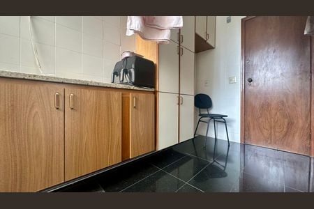 Apartamento à venda com 127m², 4 quartos e 2 vagasÁrea de serviço 