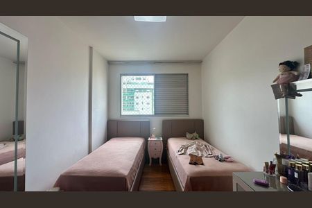 Quarto  de apartamento à venda com 4 quartos, 127m² em Savassi, Belo Horizonte